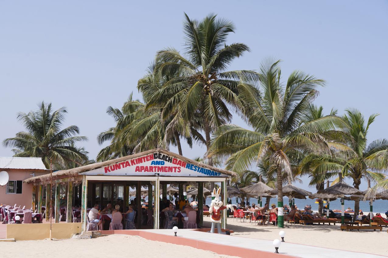 Kunta Kinteh Beach Complex Kotu Luaran gambar
